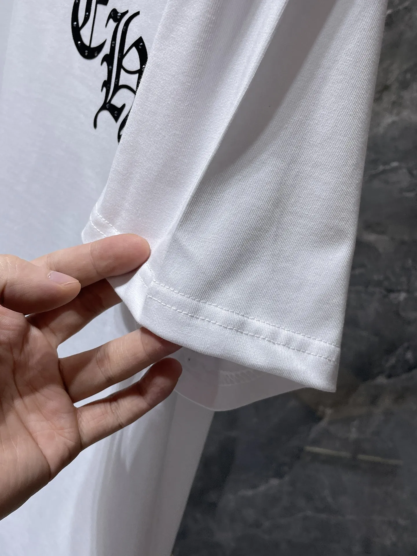P160 New in summer Chrome Hearts 25ss High-weight environmentally friendly high-quality top fabric 280g Chrome flocking hot diamond cross horseshoe short sleeves counter synchronization 1:1 replica version Recommended colors: white, black